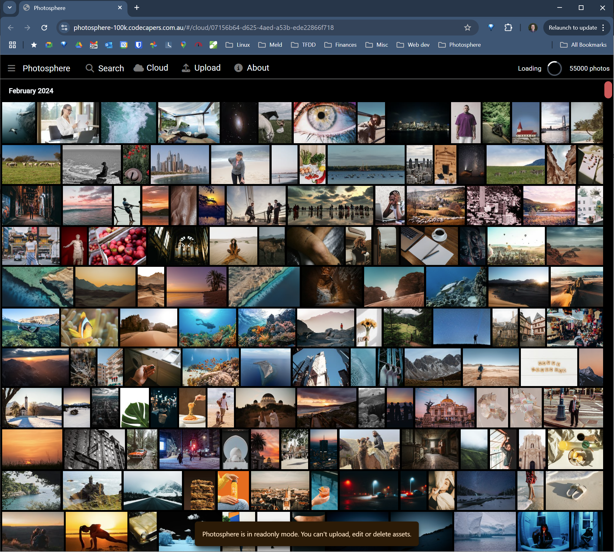 A screenshot of the 100k demo of Photosphere